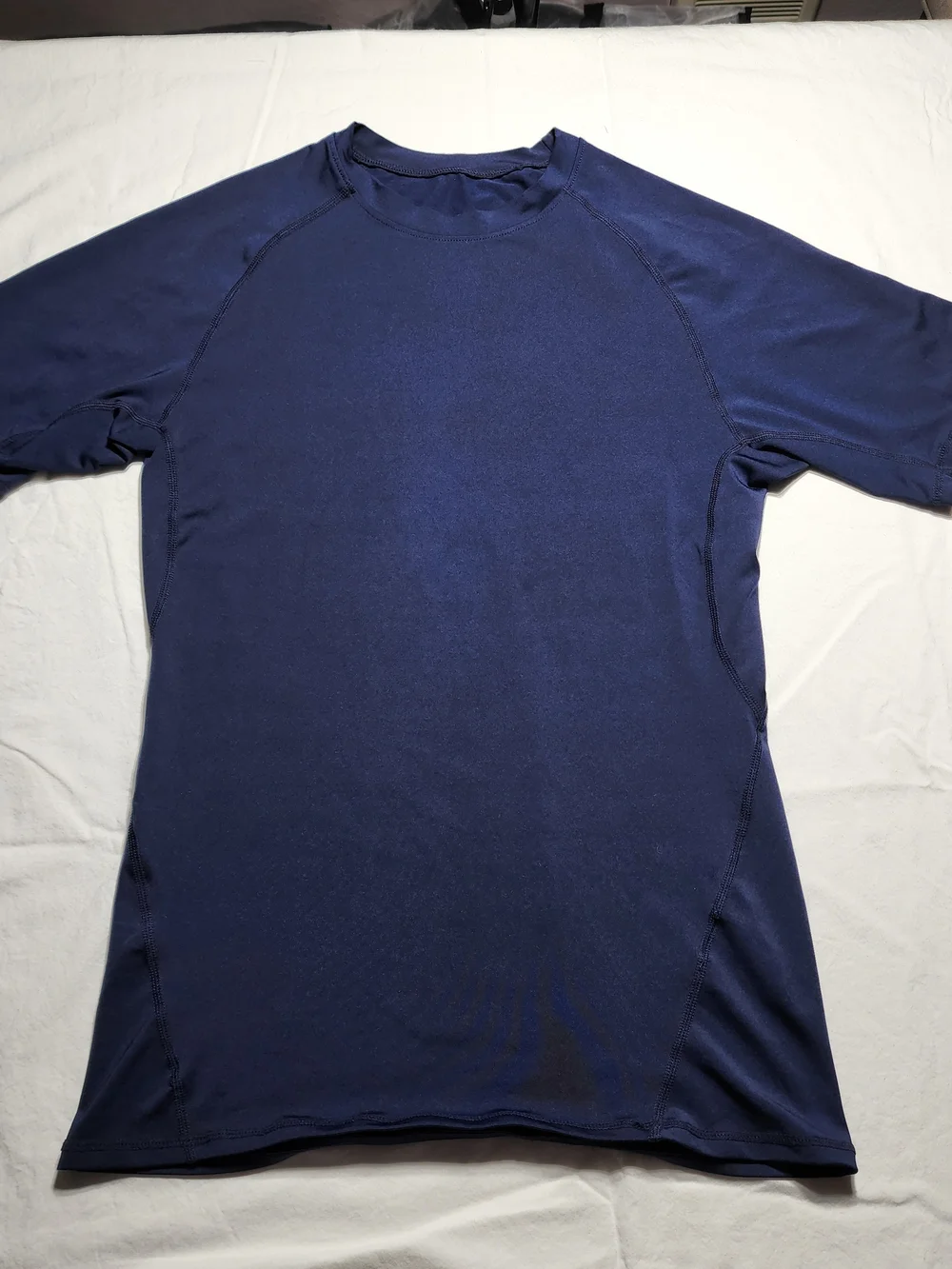 SHEIN Men's Short-Sleeve Navy Swim Rash Guard
